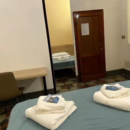 Da I' Gini Guesthouse Firenze Esterno foto